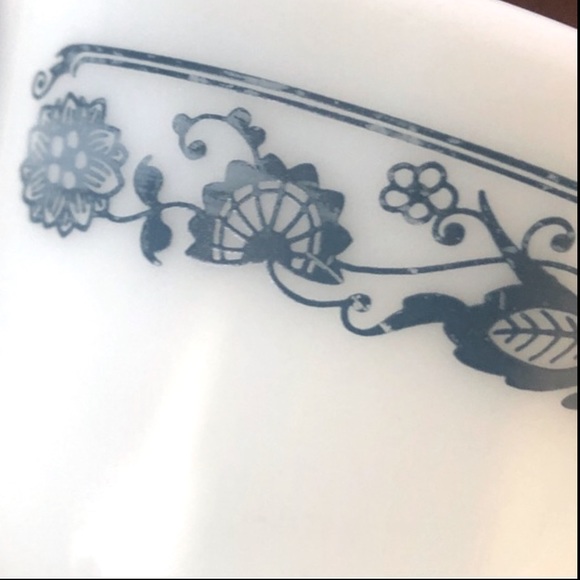 Vintage Pyrex Old Town Blue (Corelle) by CORNING 4 Flat Bottom Coffee/Tea Cups - Picture 6 of 8